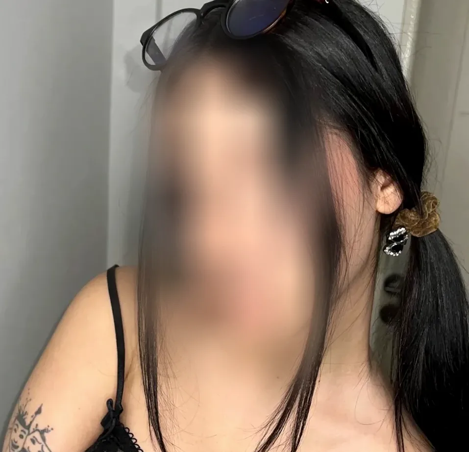 Nawal, 22 años